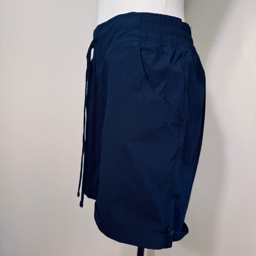 Eddie Bauer Rolled Hem Nylon Spandex Shorts - Picture 5 of 16